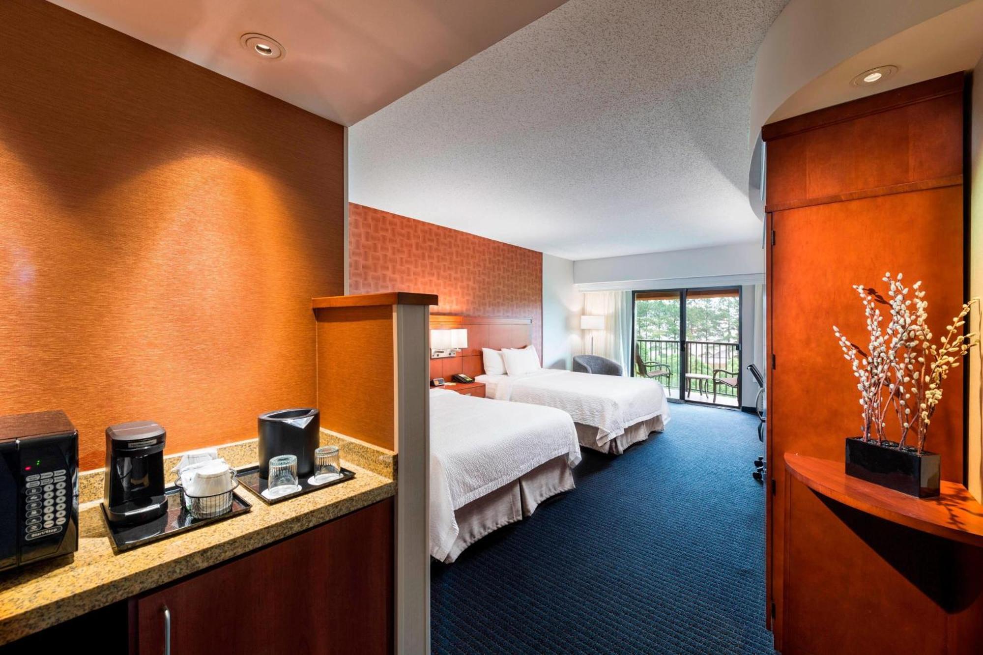 Courtyard By Marriott Atlanta Buford Mall Of Georgia Ngoại thất bức ảnh